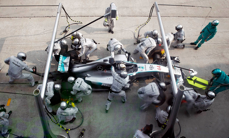 Illustration for article titled El secreto de los Mercedes para dominar este año en la F1